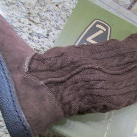 NEW KEEN TALL BOOTS BROWN, SUEDE, KNIT WOMENS - Picture 5 of 7